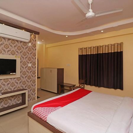 Oyo 30341 Hotel Nilachal Krishnanagar Dış mekan fotoğraf
